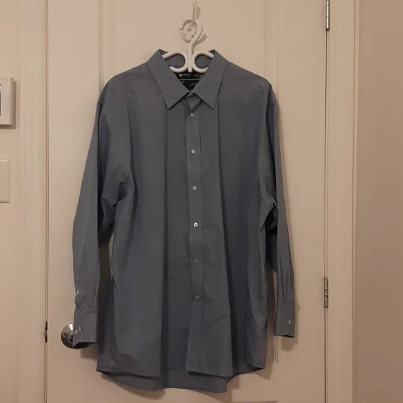 Men's Button-up - Picture 1 of 3